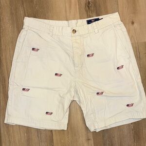 Vineyard Vines Men's Cream Shorts